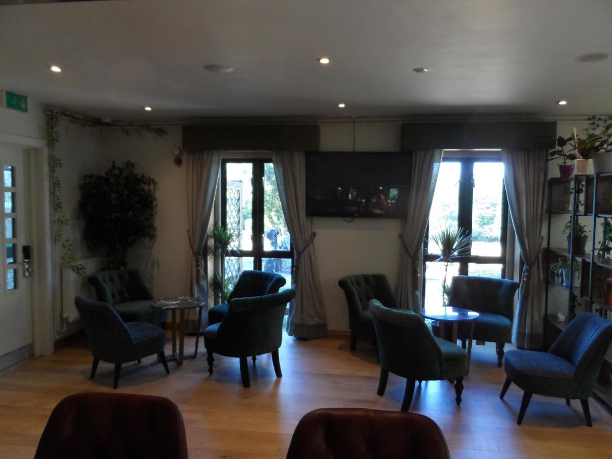 Stanton House Hotel Swindon Exterior photo